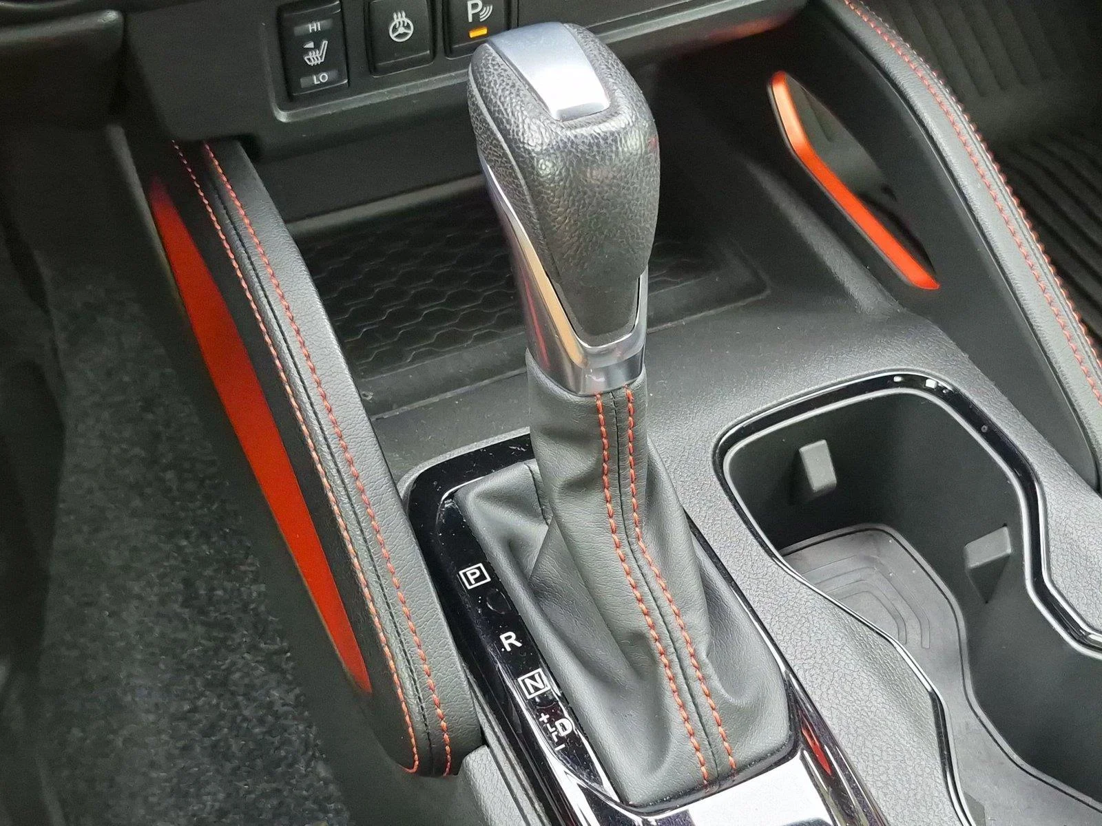 Used 2022 Boulder Grey Pearl Nissan PRO-4X image 28