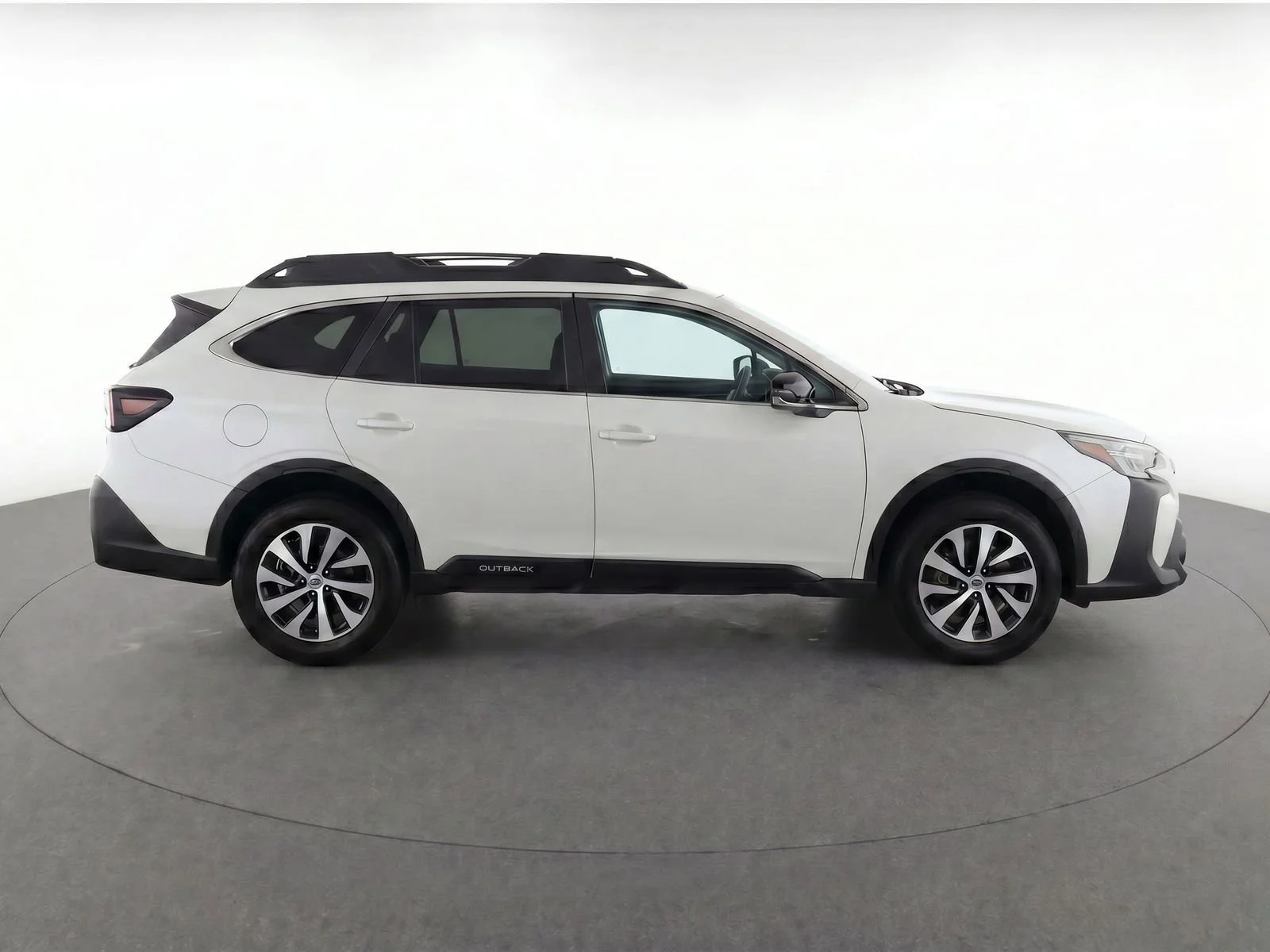 Used 2025 Crystal White Pearl Subaru Premium image 8