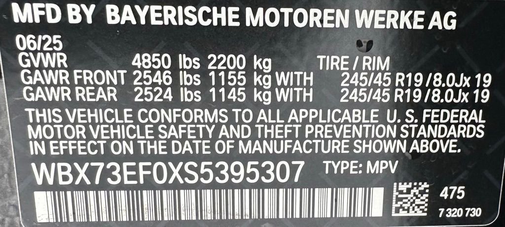 Used 2025 Black Sapphire Metallic BMW xDrive28i image 39