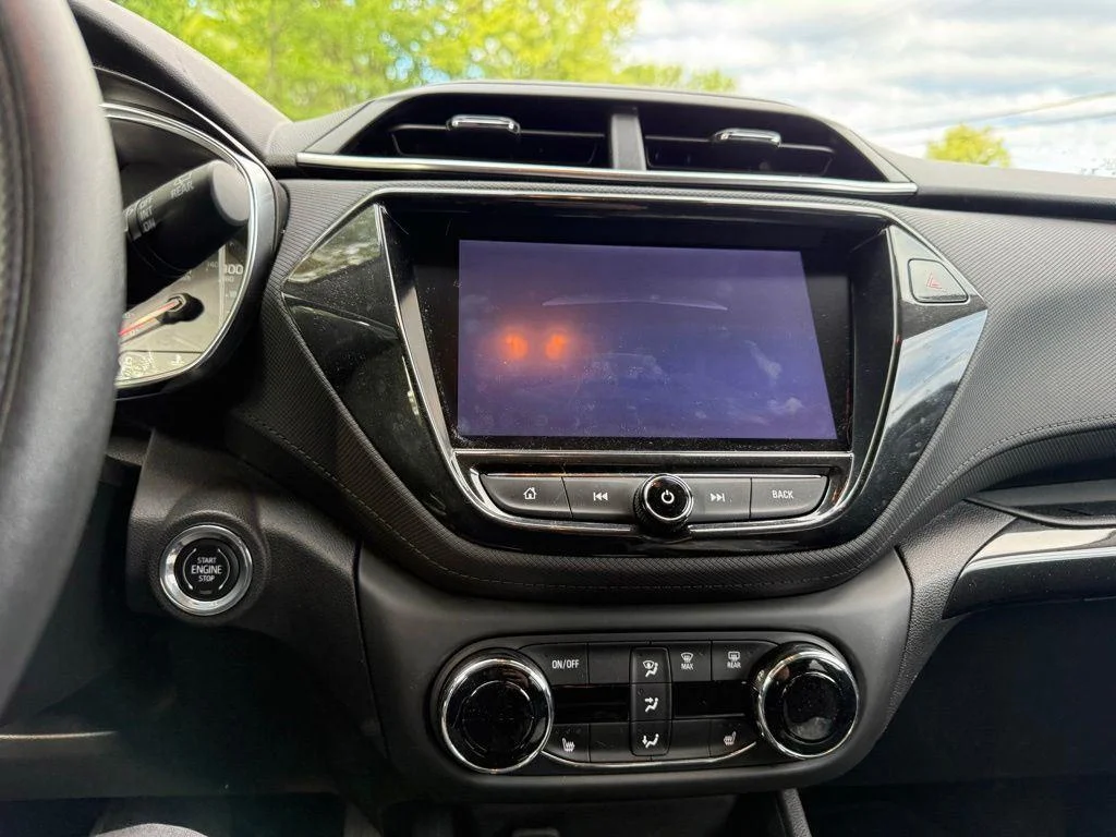 Used 2022 Red Metallic Chevrolet LT image 5