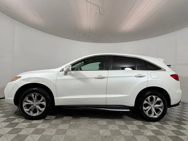 Used 2014  Acura Technology Package image 4