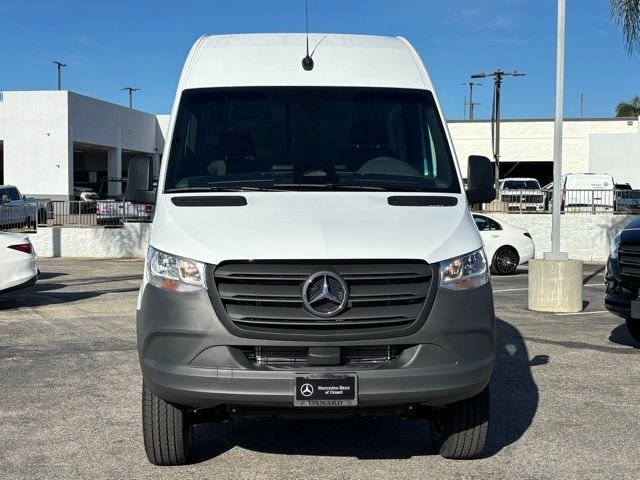 New 2026 Arctic White Mercedes-Benz Cargo 144 WB image 10