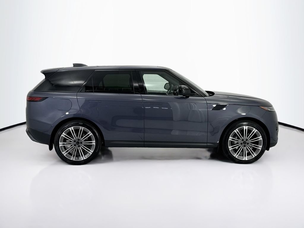 New 2026 Varesine Blue Land Rover SE image 4