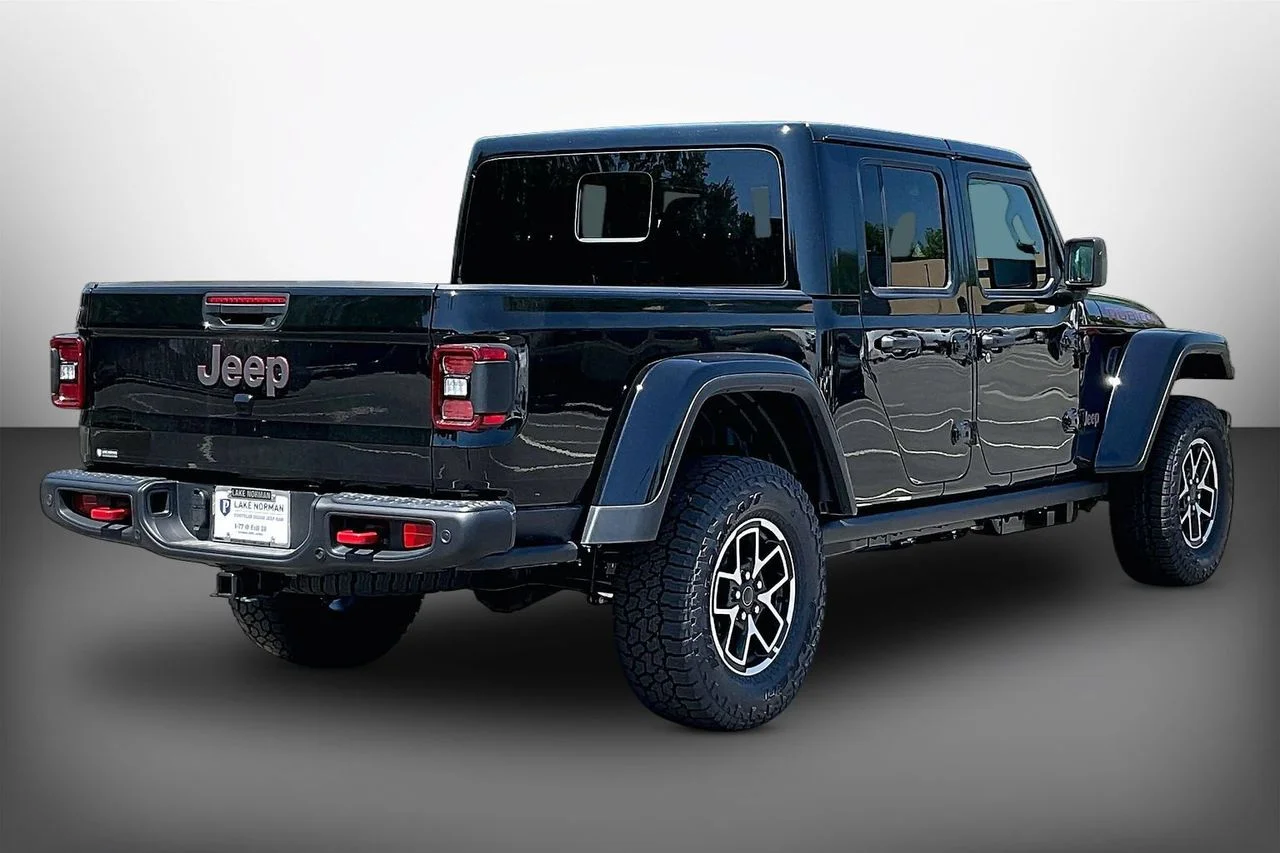 New 2026 Black Clear-Coat Exterior Paint Jeep Rubicon X image 8