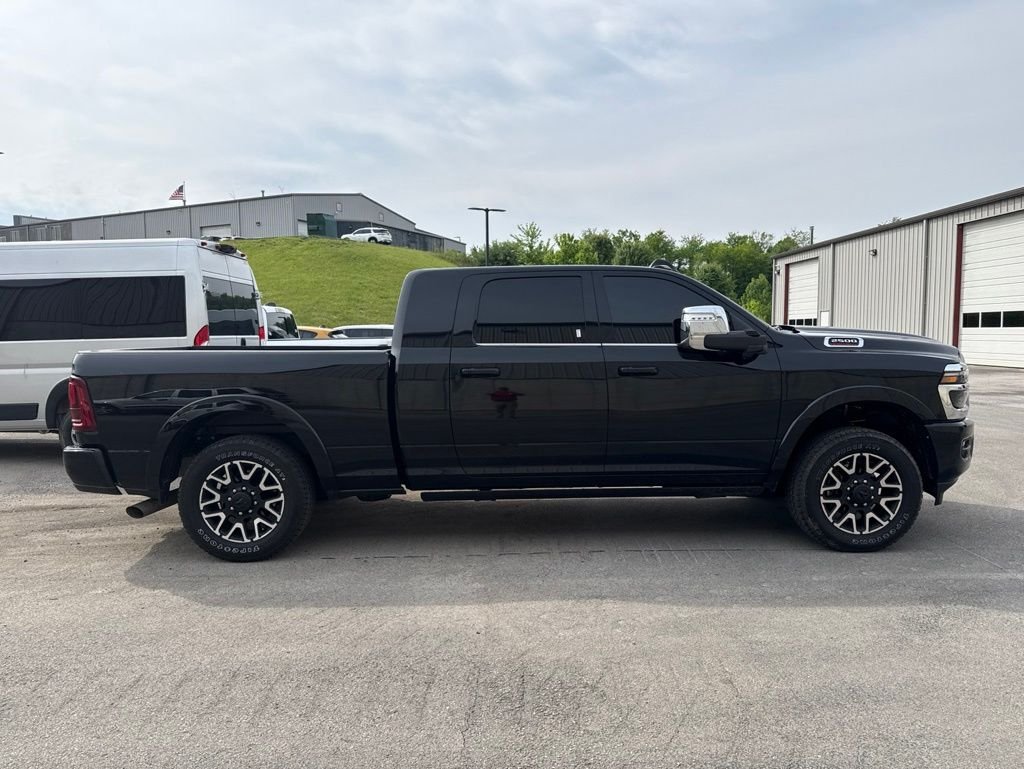 Used 2025 Black Ram Limited image 6