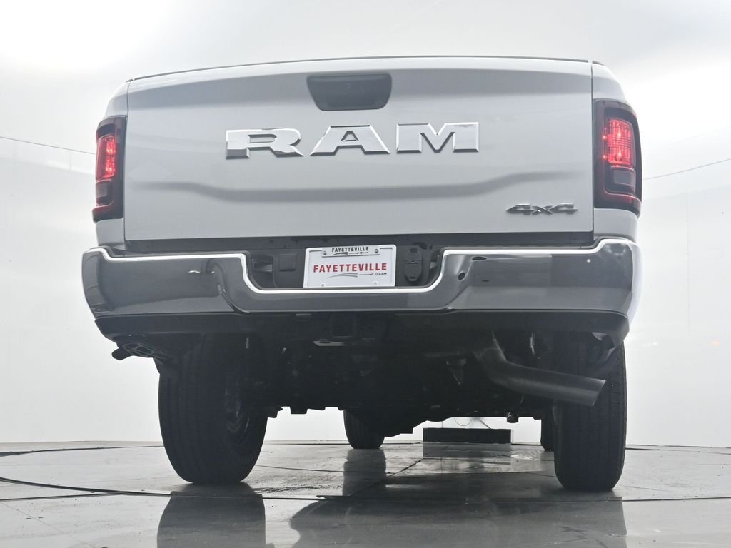 New 2026 Bright White Clear-Coat Exterior Paint RAM Tradesman image 38