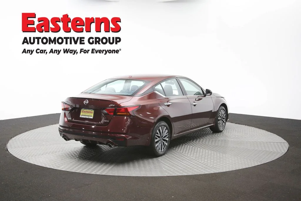 Used 2024 Red Nissan 2.5 SV image 42