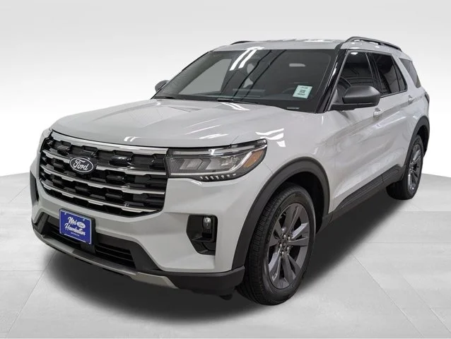 New 2027 Avalanche Gray Ford Active image 47