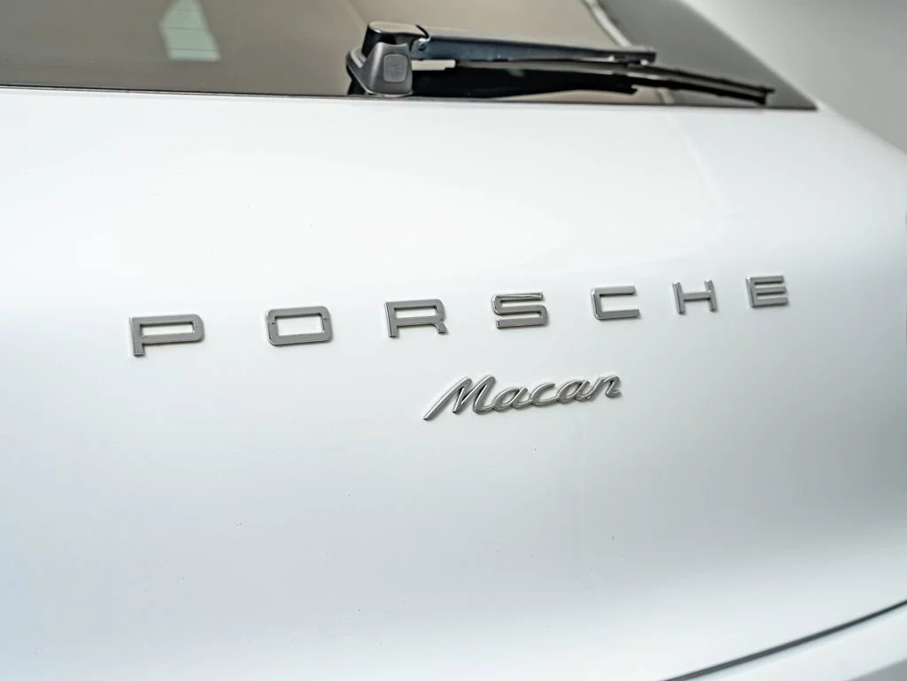 Used 2018 White Porsche  image 20