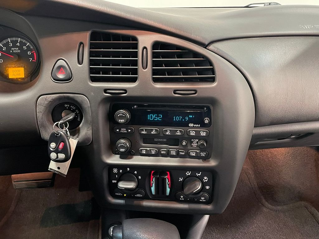 Used 2001 Black Chevrolet SS image 80