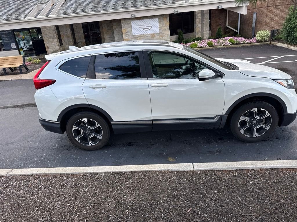 Certified Used 2017 Crystal Black Pearl Honda Touring image 5