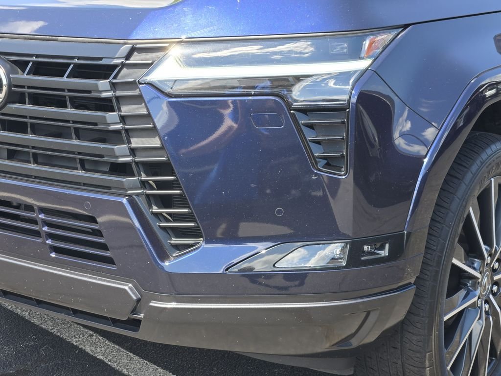 Used 2024  Lexus 550 Luxury+ image 10