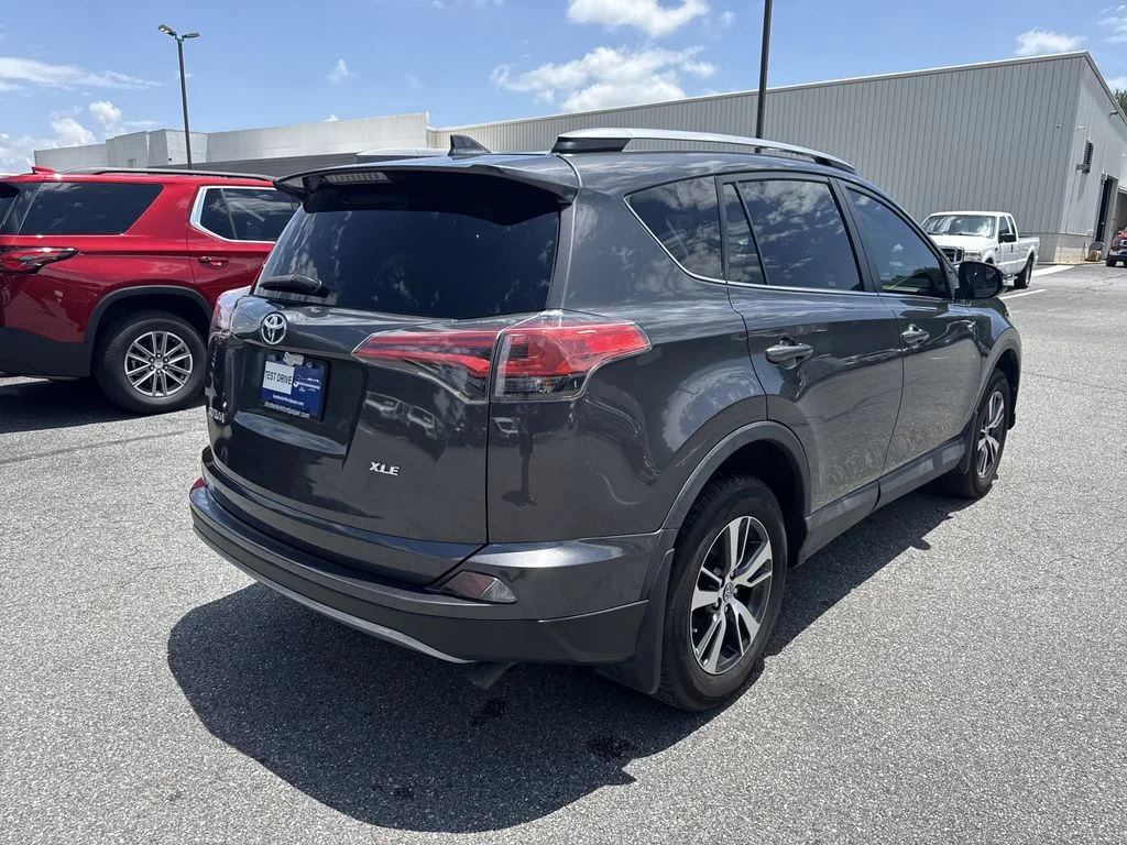 Used 2017 Gray Toyota XLE image 7