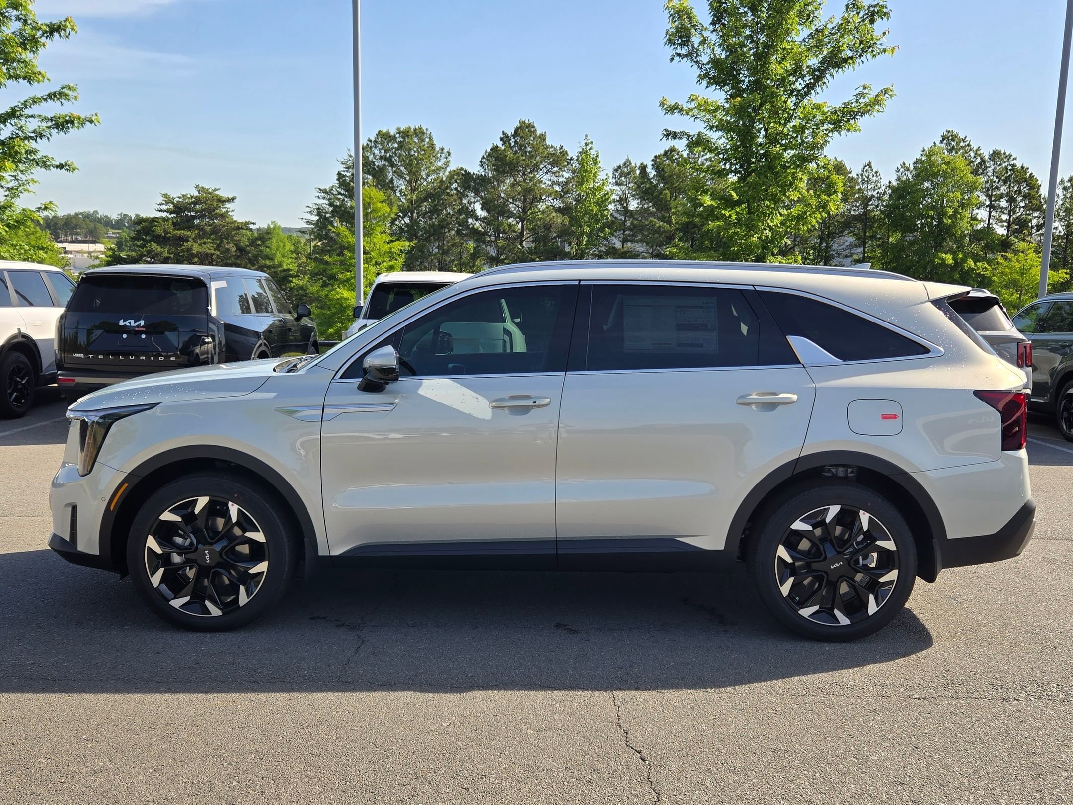 New 2026 Ivory Silver Kia SX image 4