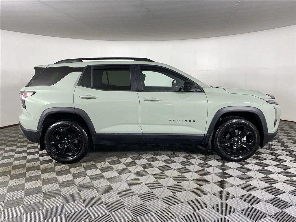 Used 2025 Gr Chevrolet  image 11
