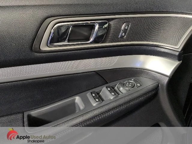 Used 2016 Black Ford XLT image 14