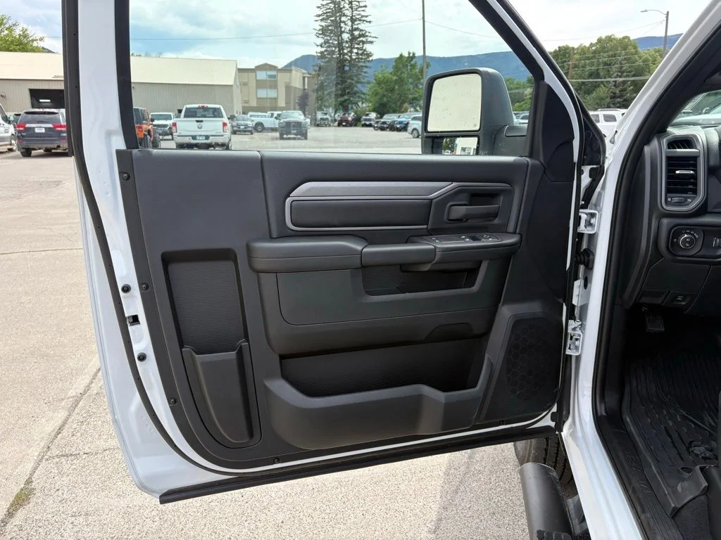 2025 RAM Ram 2500 Pickup Tradesman - Photo 6