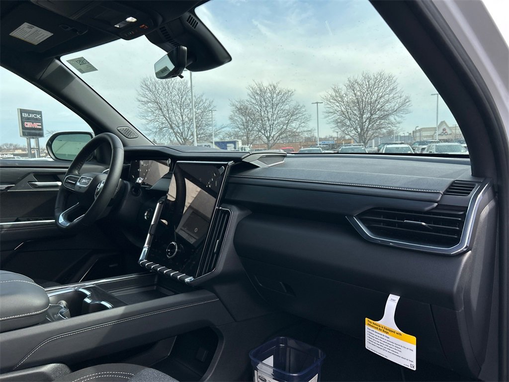 2026 GMC ACADIA - Image 37