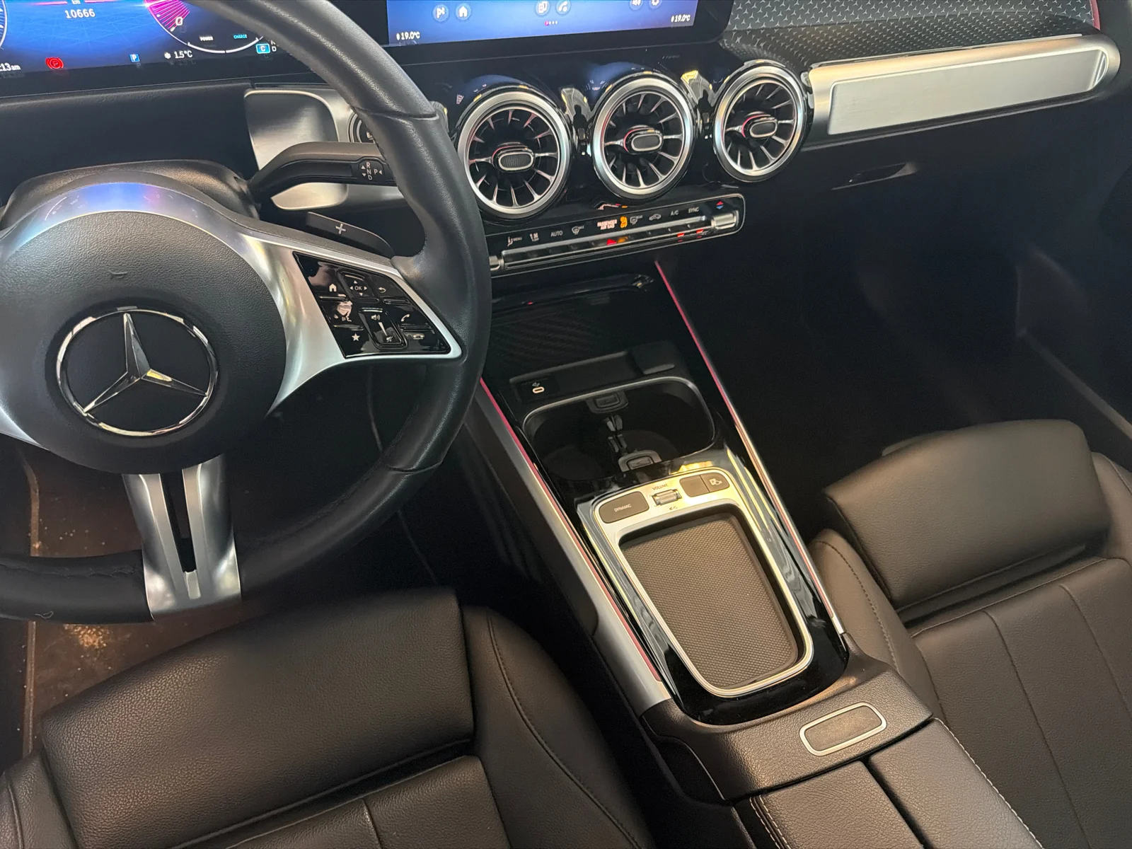 Certified Used 2025 Black Mercedes-Benz Glb 250 image 30