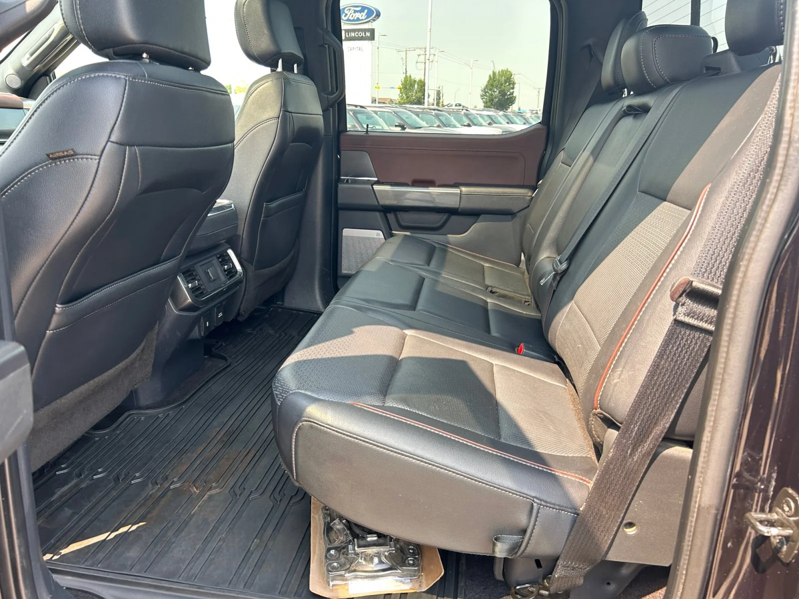 Used 2022 BLACK METAL Ford LARIAT SuperCrew image 19