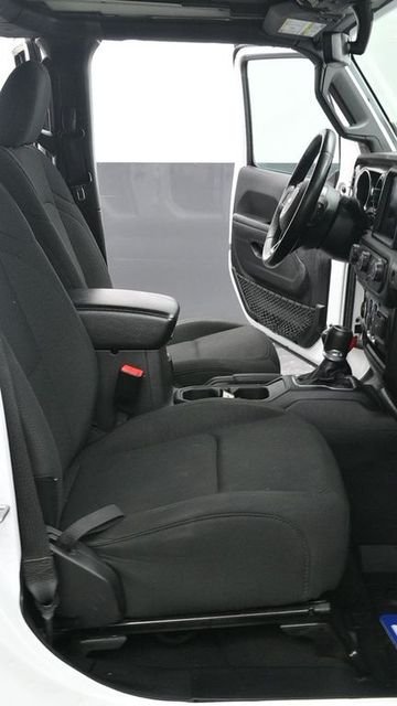Used 2020 White Jeep Unlimited Willys image 10