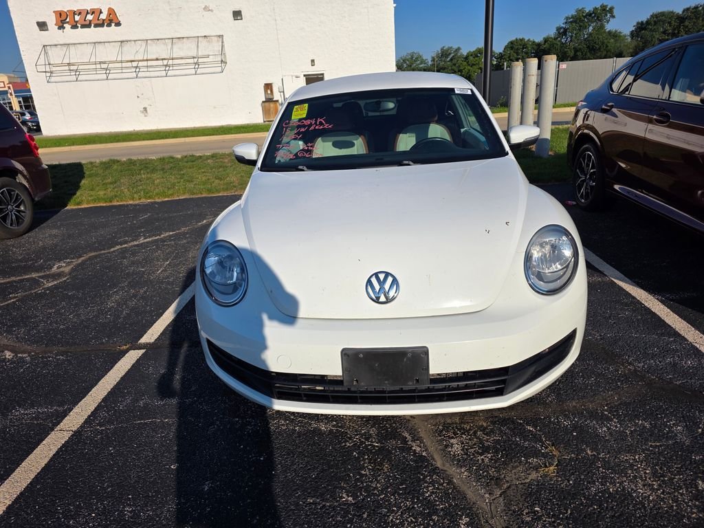 Used 2015 Pure White Volkswagen 1.8T Classic image 1