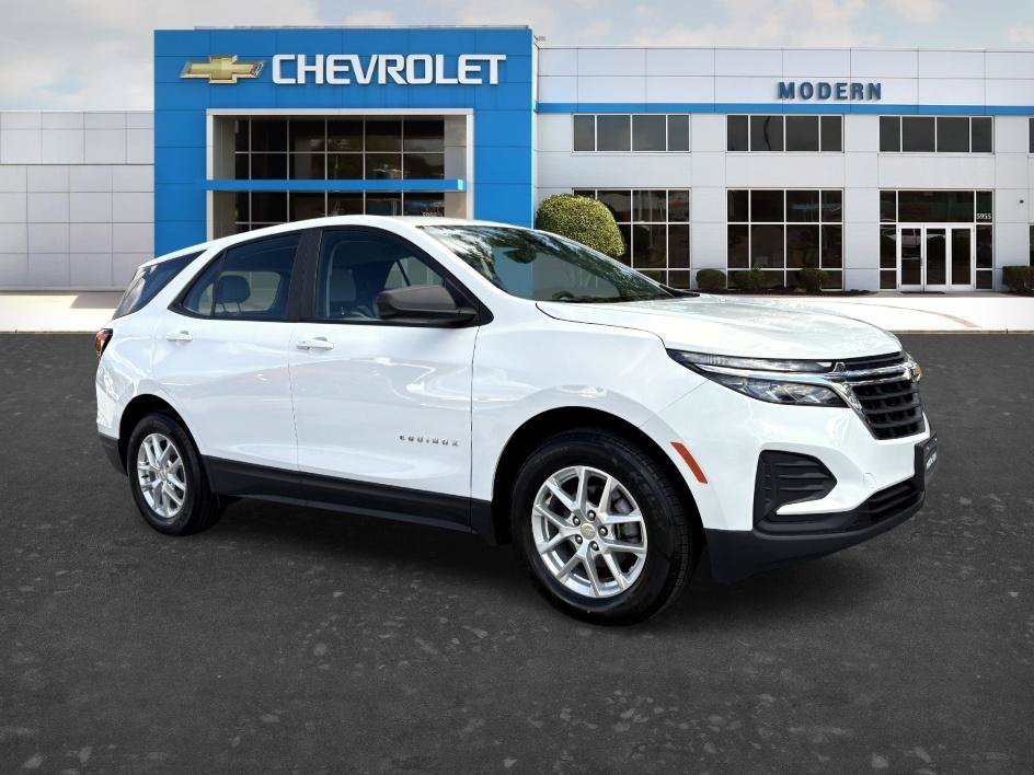 Used 2024 Summit White Chevrolet LS image 6