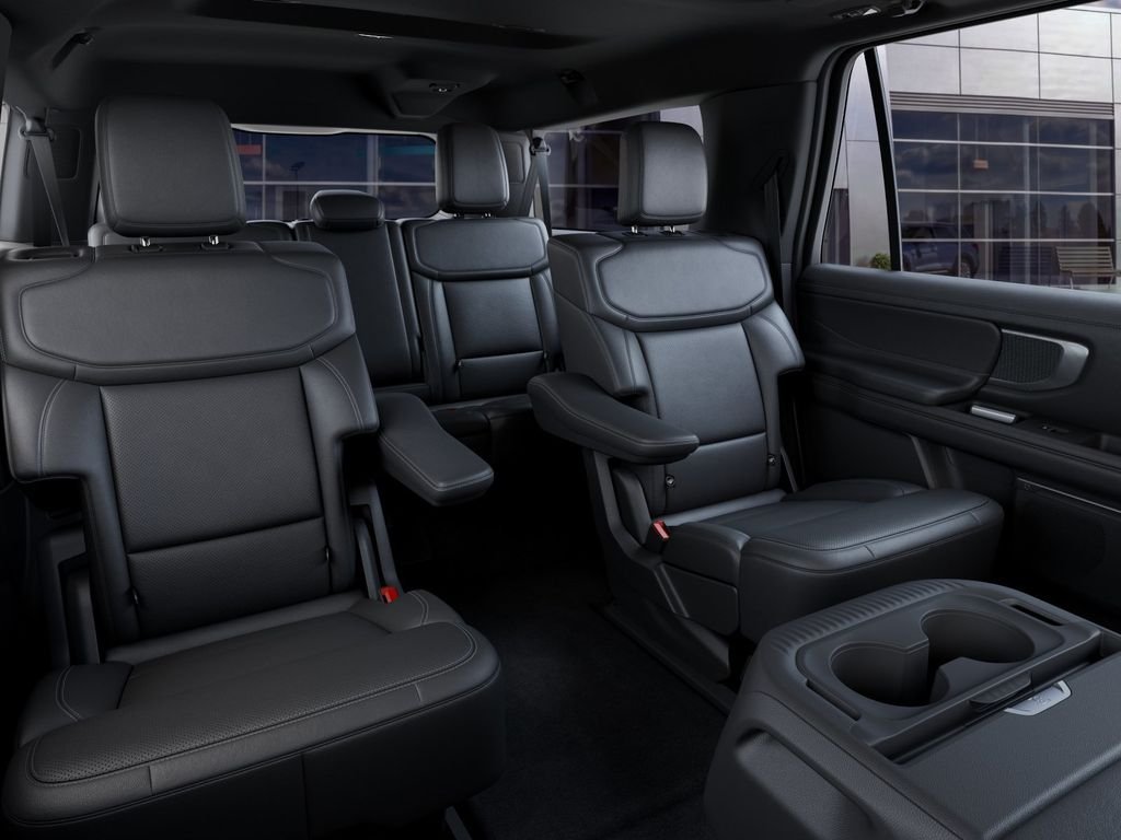 New 2027 Star White Metallic Tri-Coat Ford Platinum image 12