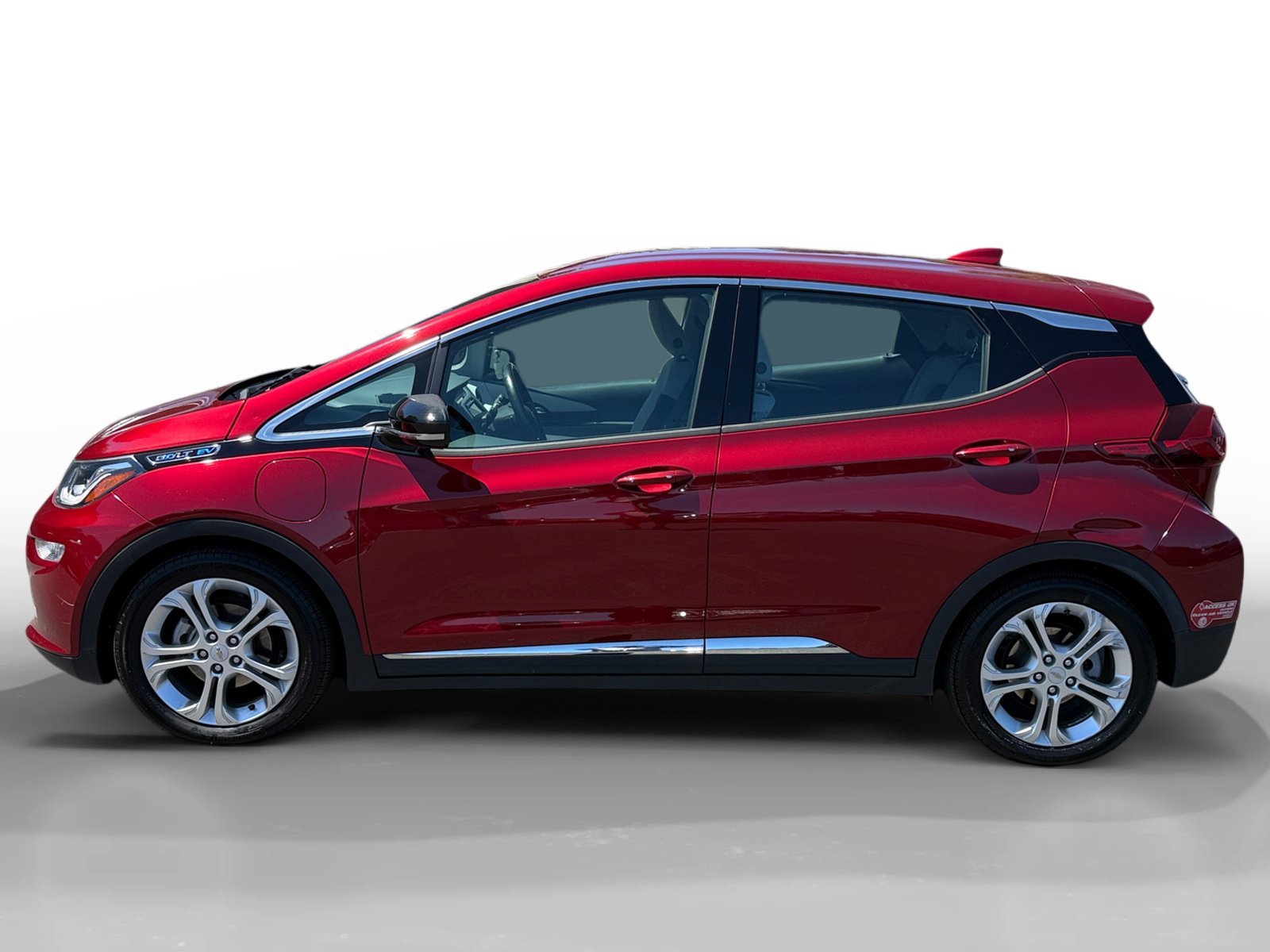 Used 2018 Red Tintcoat Chevrolet LT image 2