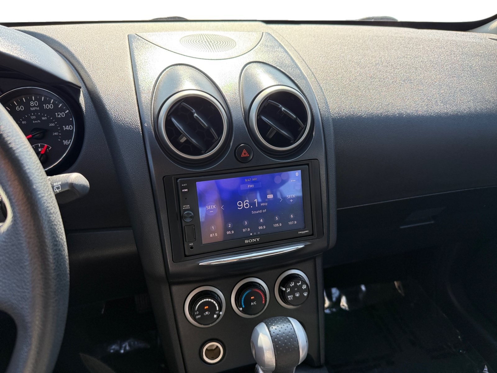 Used 2012 Pearl White Nissan SV image 12