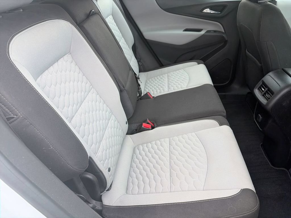 Used 2018 White Chevrolet LS image 13