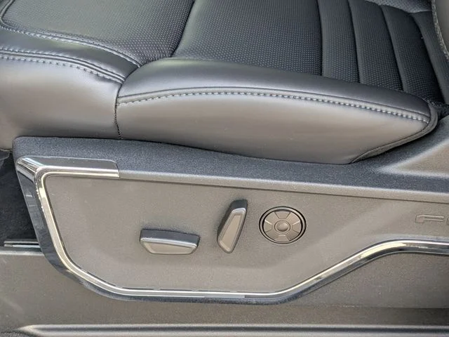 New 2026 Agate Black Metallic Ford F-350® Platinum® image 22