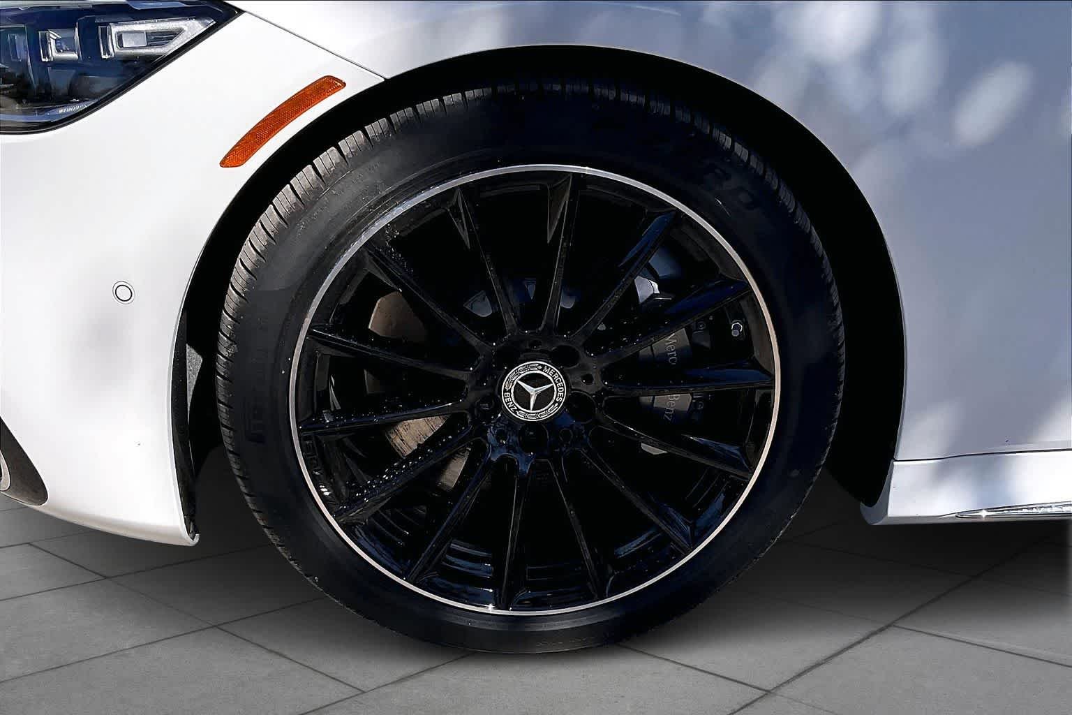 New 2026 MANUFAKTUR Moonlight White Magno Mercedes-Benz S 500 image 15