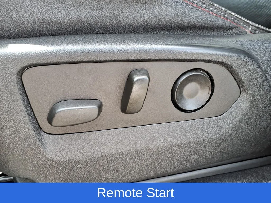 Used 2022 Gray Chevrolet RST image 27