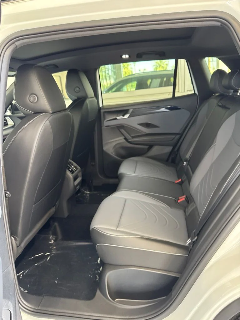 New 2026 White/off-white Volkswagen 2.0T SE R-Line Black image 9