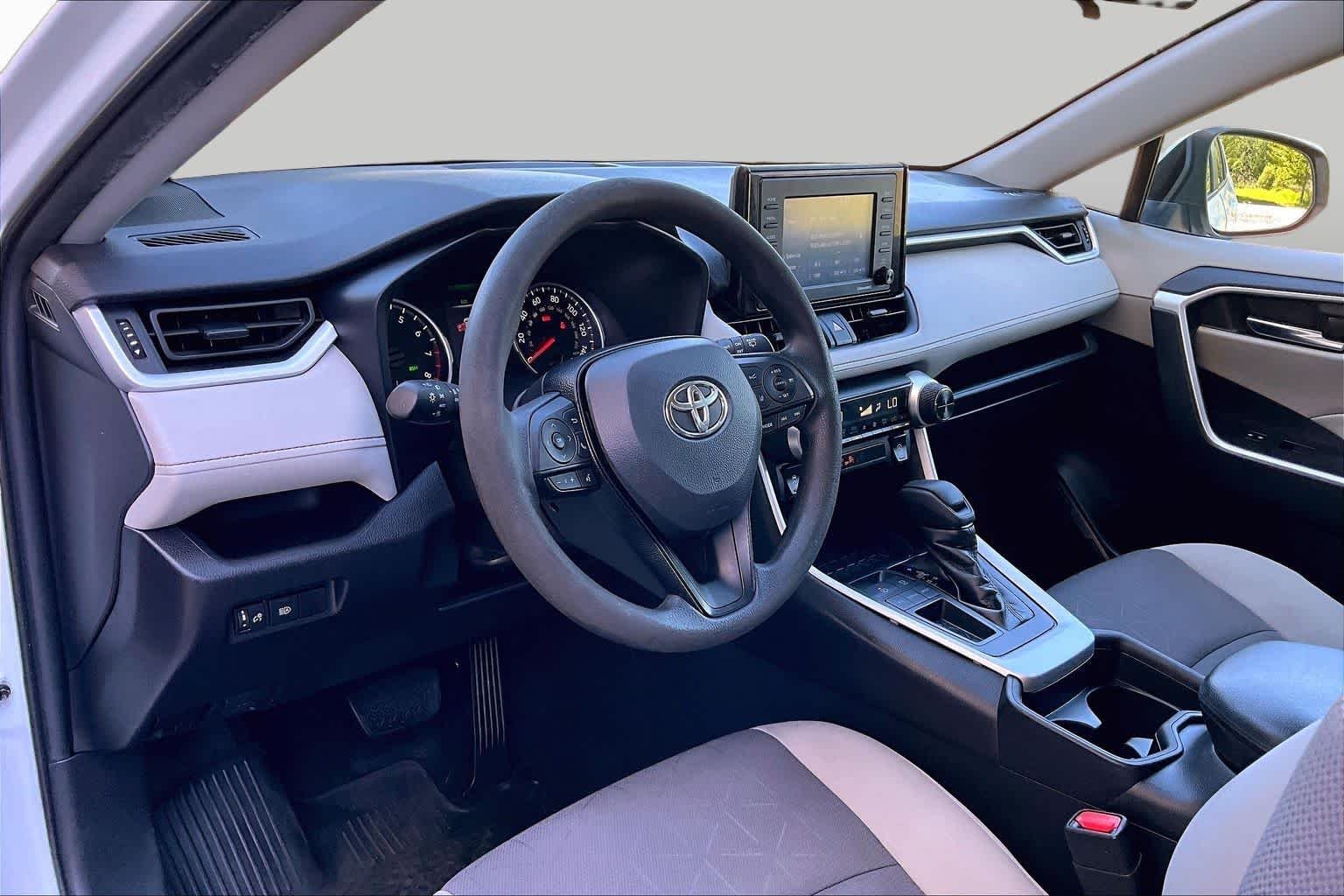 Used 2021 Super White Toyota XLE image 18