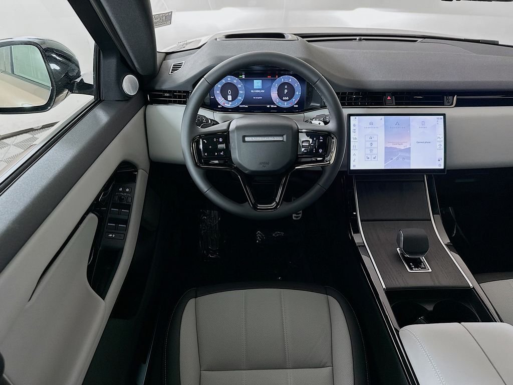 New 2026 Corinthian Bronze LAND ROVER  image 24