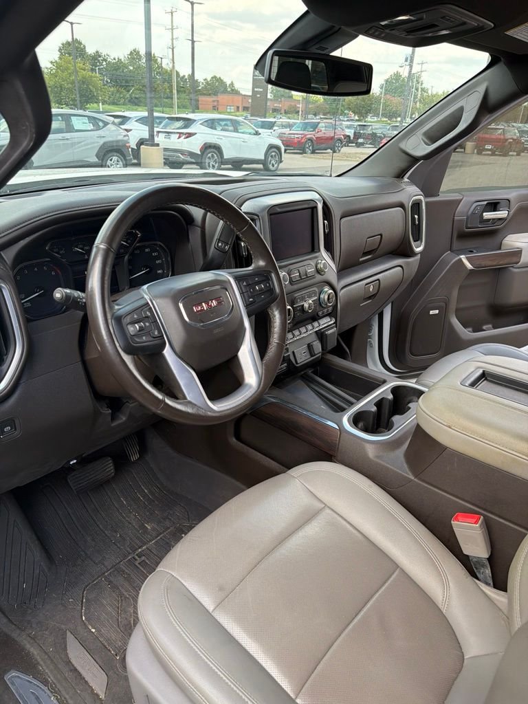 Used 2021 White GMC SLT image 9