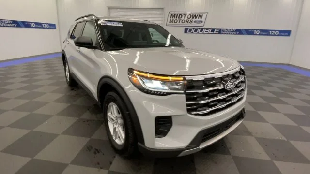 New 2027 Avalanche Gray Ford Active image 2
