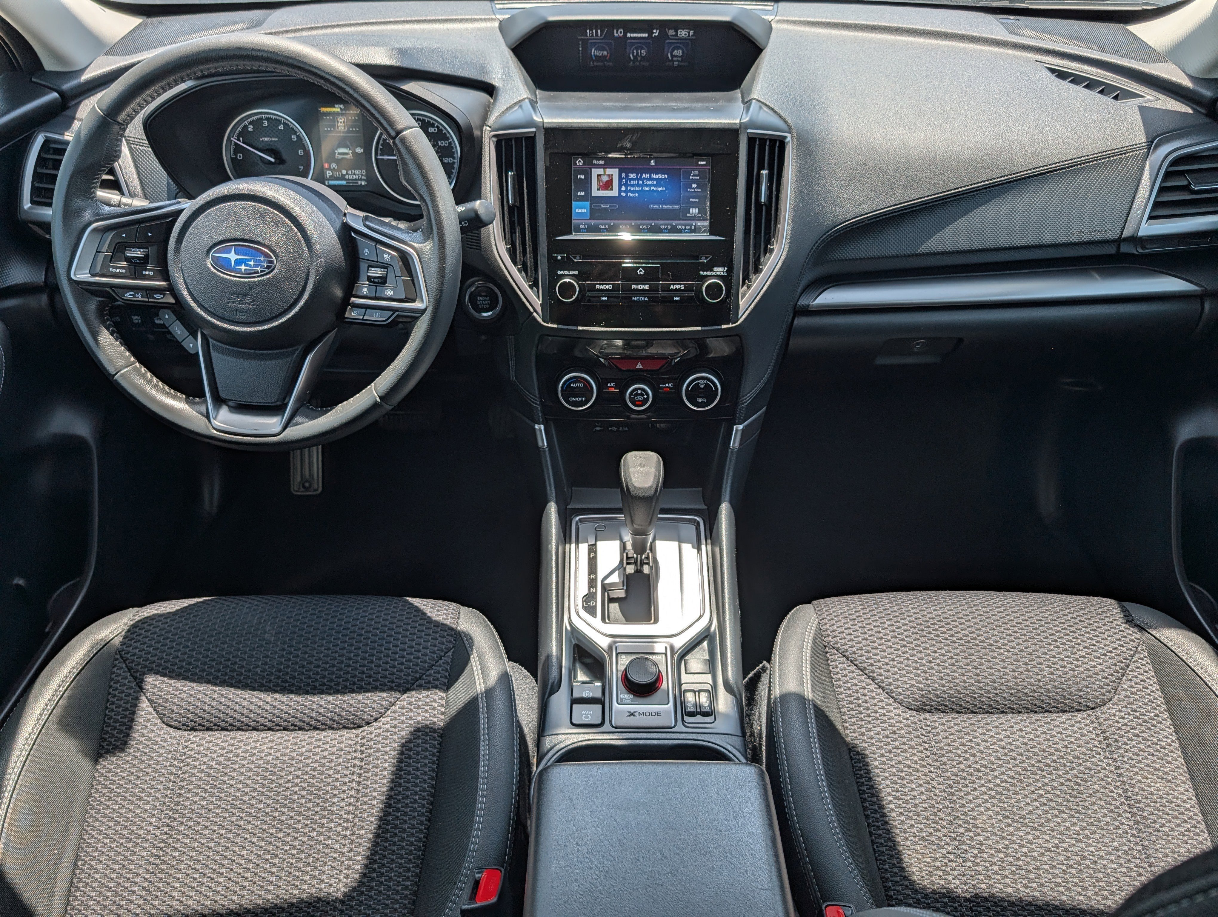 Used 2022 Crystal White Pearl Subaru Premium image 10