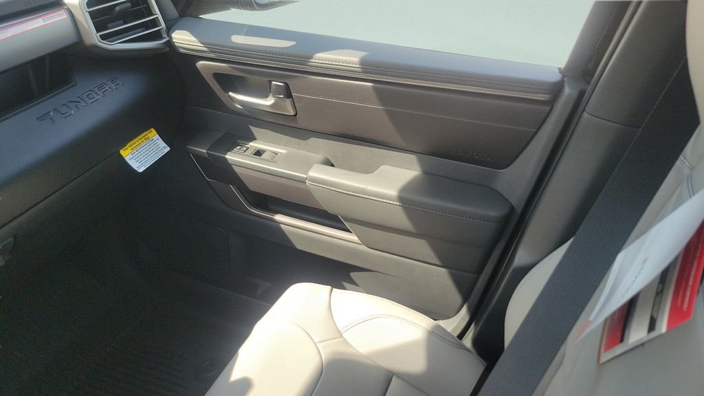 2026 Toyota Tundra SR5 - Photo 13