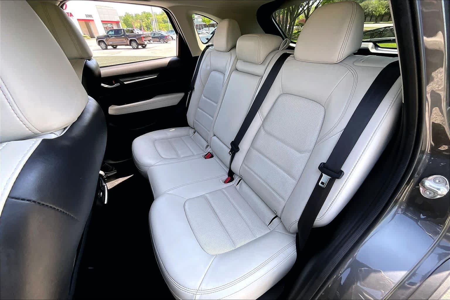 Used 2019 Machine Gray Metallic Mazda Grand Touring image 20