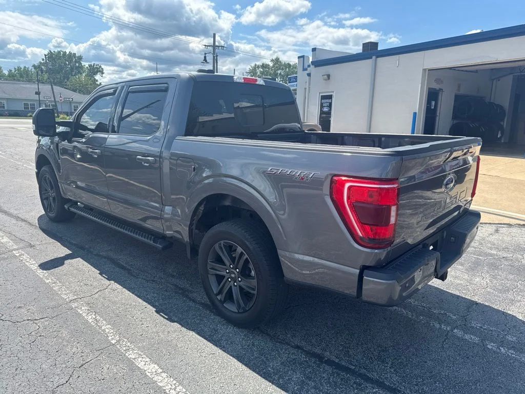Used 2023 Gray Metallic Ford XLT image 6