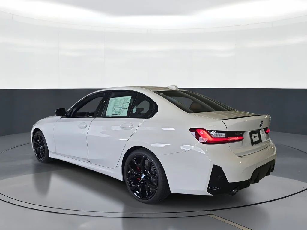 New 2026 Alpine White BMW 330i image 4