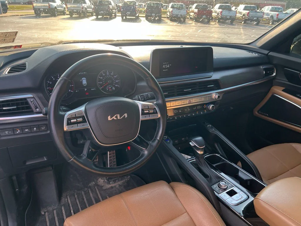 Used 2022 Ebony Black Kia SX image 14