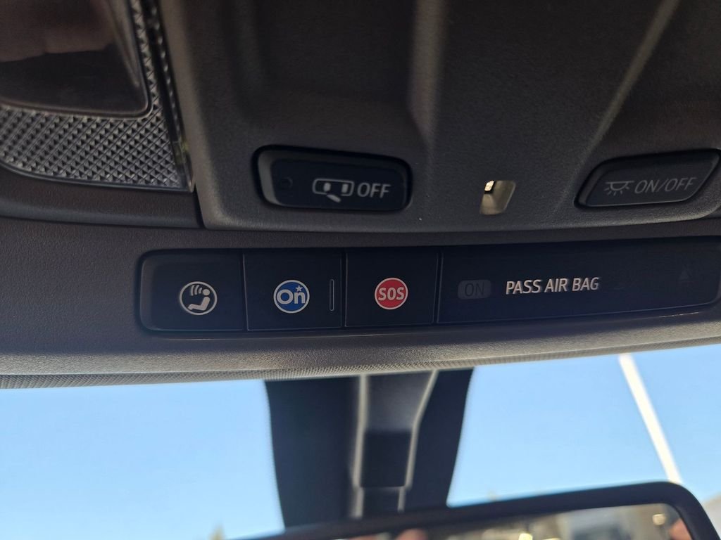 Used 2023 White Chevrolet Custom image 8