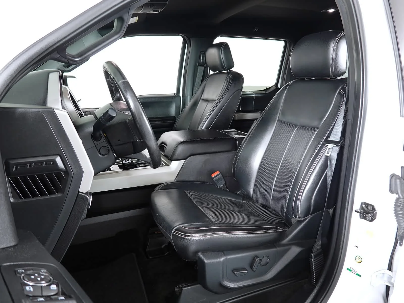 Used 2019 Oxford White Ford LARIAT image 12