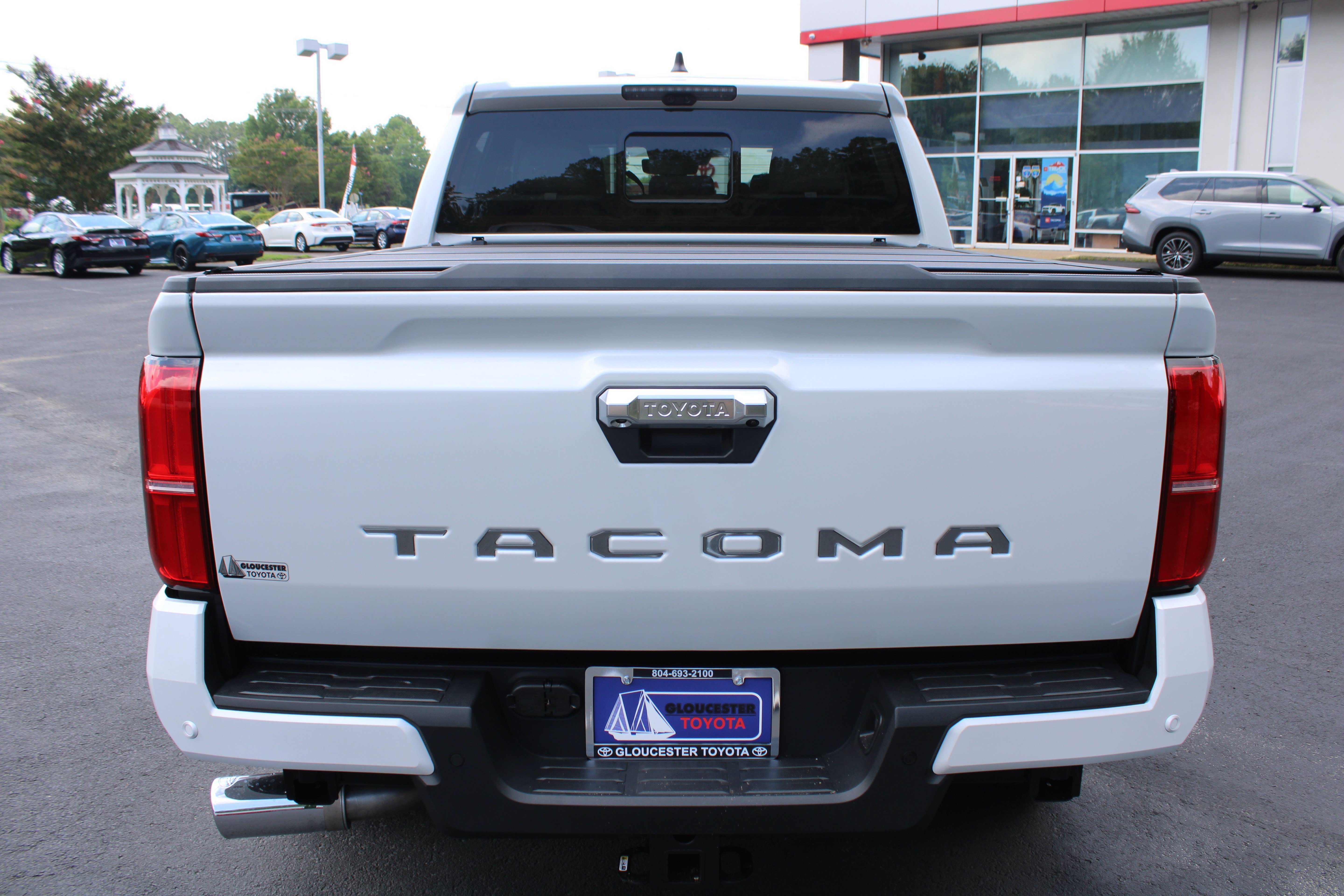 New 2026 Wind Chill Pearl <sup>1</sup> Toyota  Limited image 6