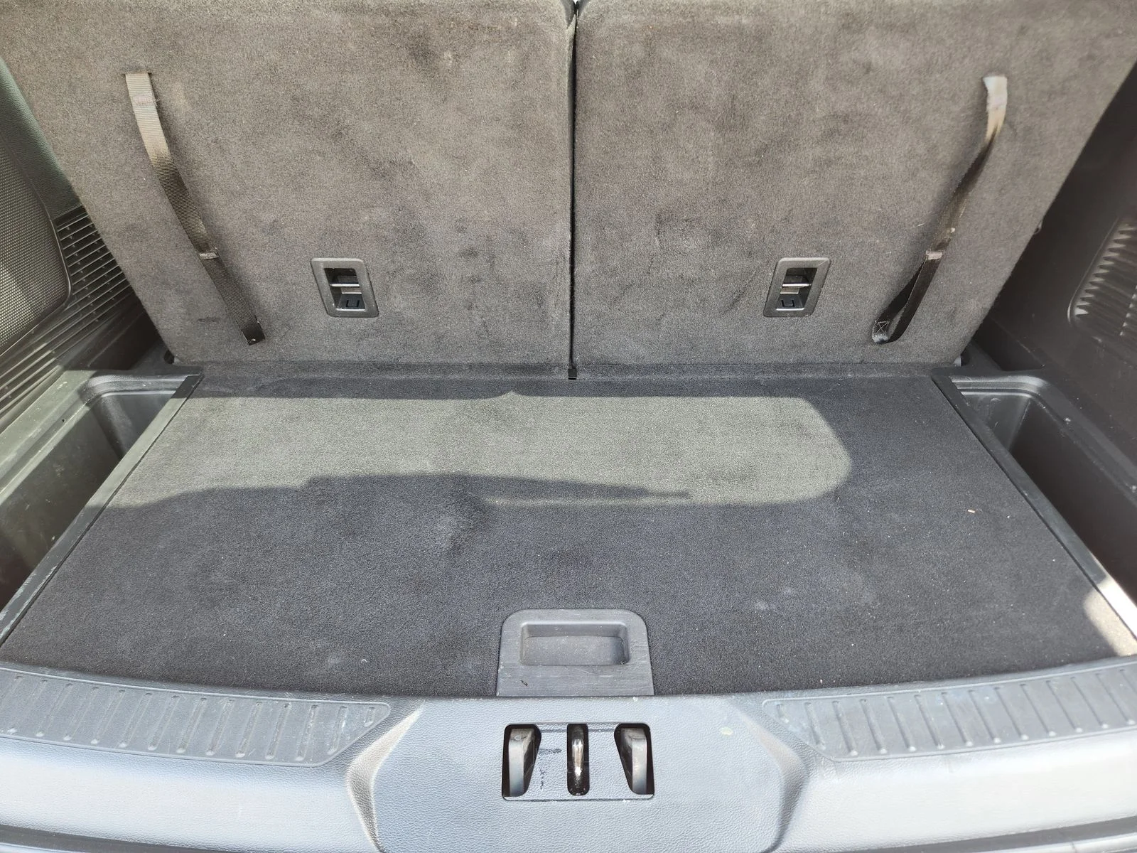 Used 2024 Silver Ford ST-Line image 32