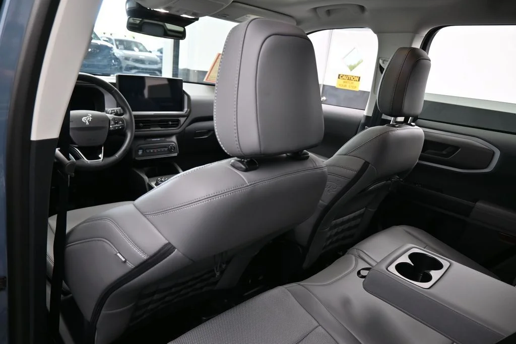 Used 2026 Azure Gray Metallic Ford Badlands image 38